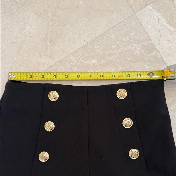 Zara Black High Waist Women's Shorts - Picture 6 of 6